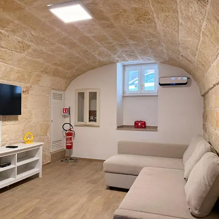 Casa Antonia By Monholiday דירה
